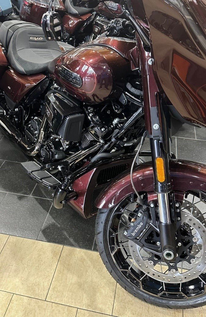 Drop Guards: How They Help You Master U-Turns on Your Harley Safely? - motorcycledropguards
